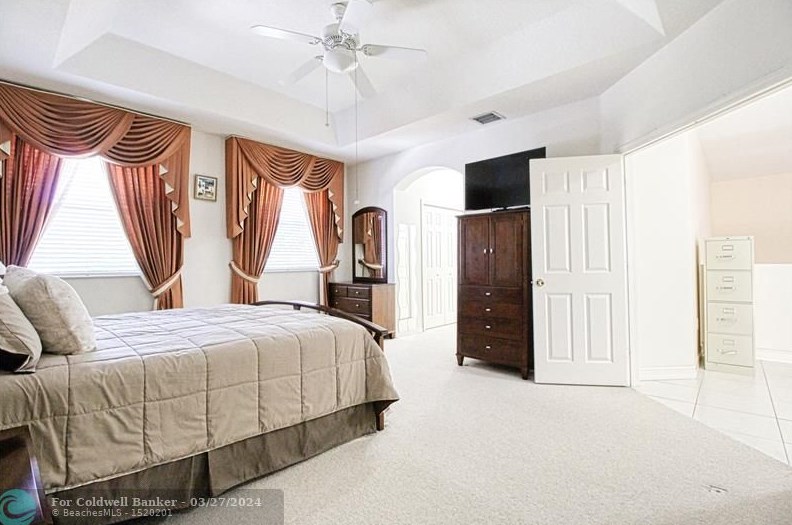 2080 99th Ave, Hollywood FL 33024-1416 exterior