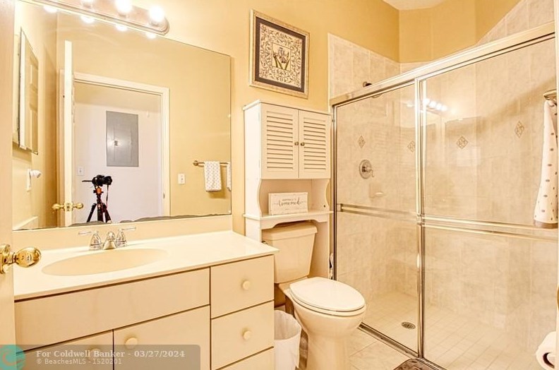 2080 99th Ave, Hollywood FL 33024-1416 exterior