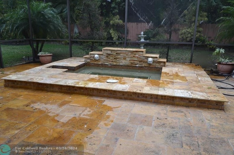 1860 179 St, Miami FL  33056-3831 exterior