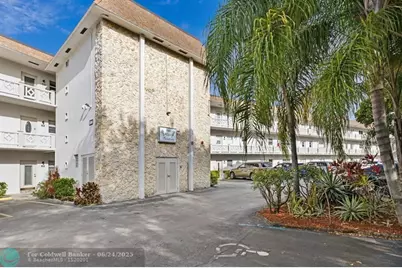 3501 NW 47th Ave, Unit #505, Lauderdale Lakes, FL 33319 - Photo 5