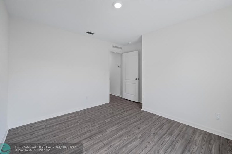 8455 100 Ave, Vero Beach FL 32967-3358 exterior