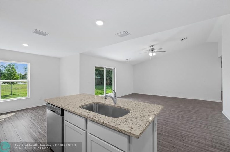 8455 100 Ave, Vero Beach FL 32967-3358 exterior