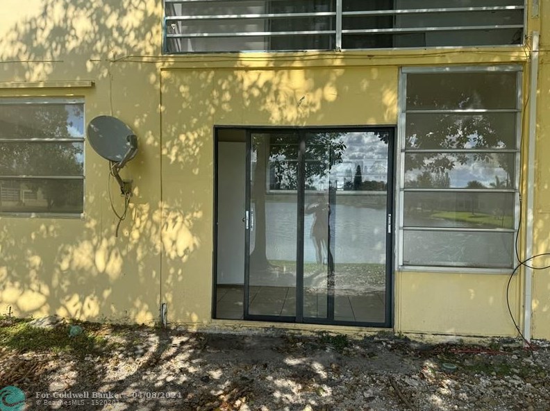 20200 29th Ct, Miami FL  33056-1904 exterior