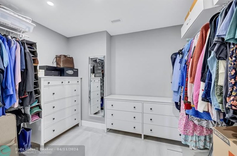 8613 Windy Cir, Boynton Beach FL  33472-5126 exterior