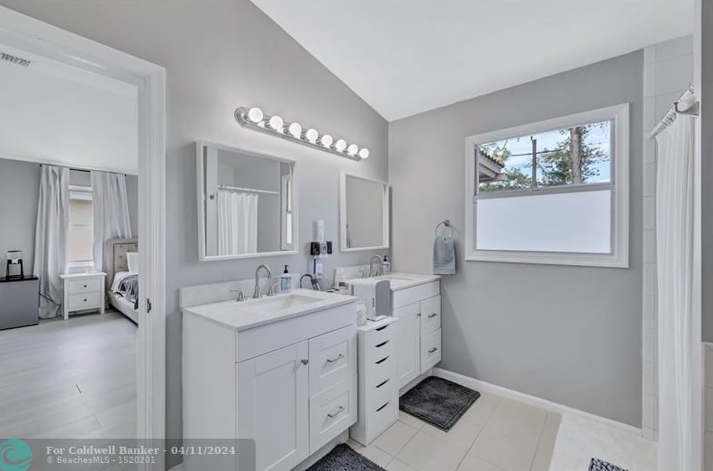 8613 Windy Cir, Boynton Beach FL  33472-5126 exterior