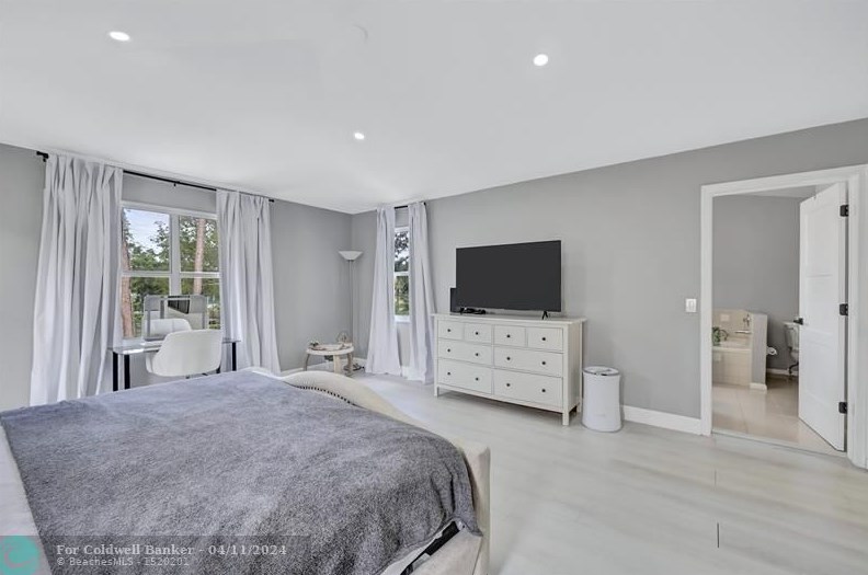 8613 Windy Cir, Boynton Beach FL  33472-5126 exterior