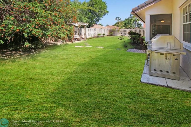 7540 Duncrest Rd, Lake Worth FL  33467-7814 exterior