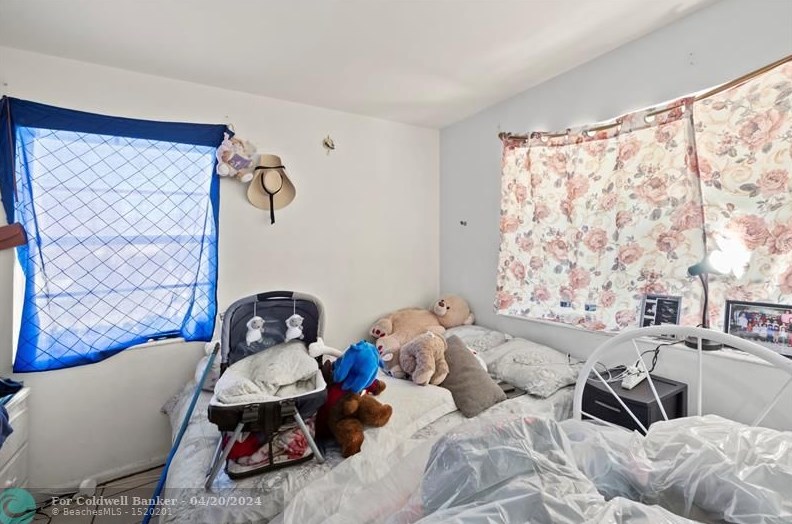 1122 N St, Lake Worth FL 33460-5246 exterior