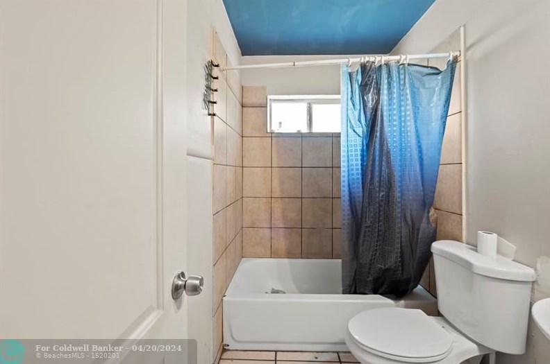 1122 N St, Lake Worth FL 33460-5246 exterior