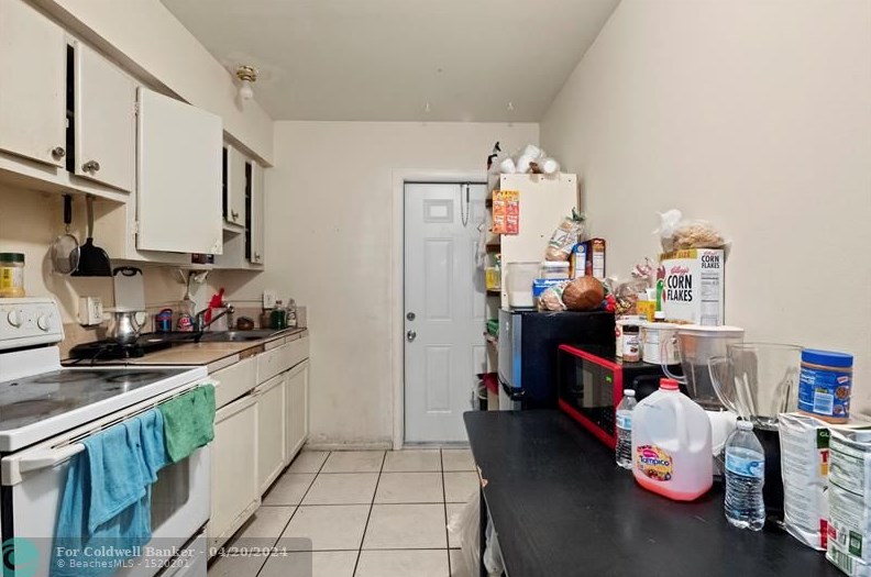 1122 N St, Lake Worth FL 33460-5246 exterior