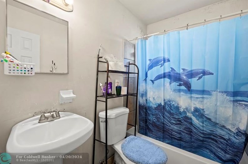 1122 N St, Lake Worth FL 33460-5246 exterior