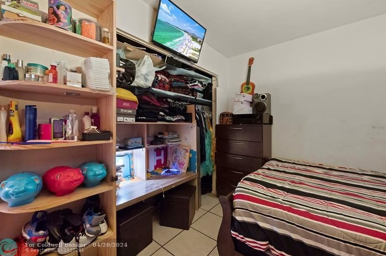 1122 N St, Lake Worth FL 33460-5246 exterior