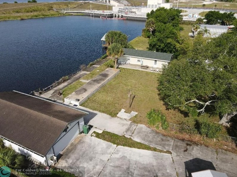 6258 Us Hwy 441, Okeechobee FL 34974-7418 exterior