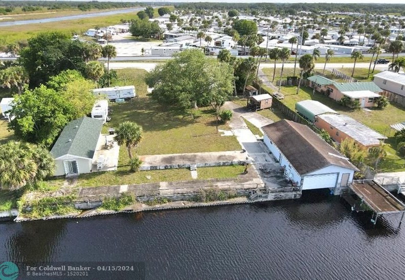 6258 Us Hwy 441, Okeechobee FL 34974-7418 exterior