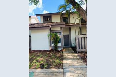 9267 SW 1st St, Unit #605, Plantation, FL 33324 - Photo 1