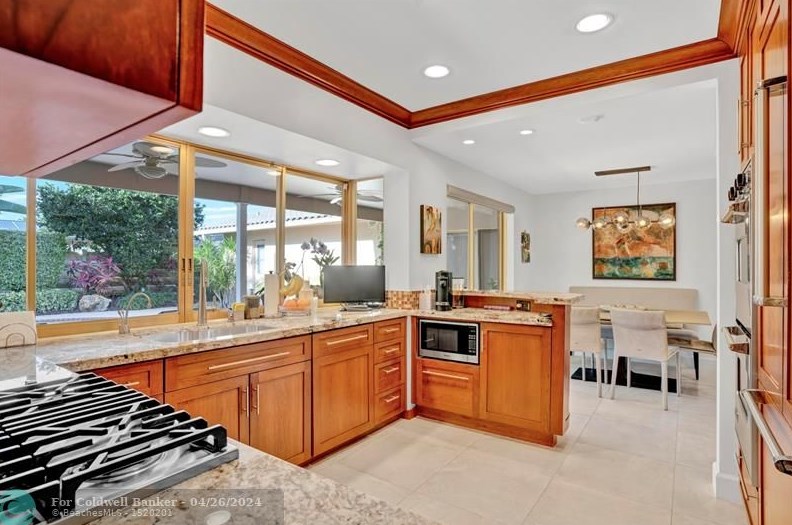 3341 37 St, Hollywood FL 33021-2520 exterior