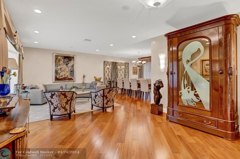 3341 37 St, Hollywood FL 33021-2520 exterior