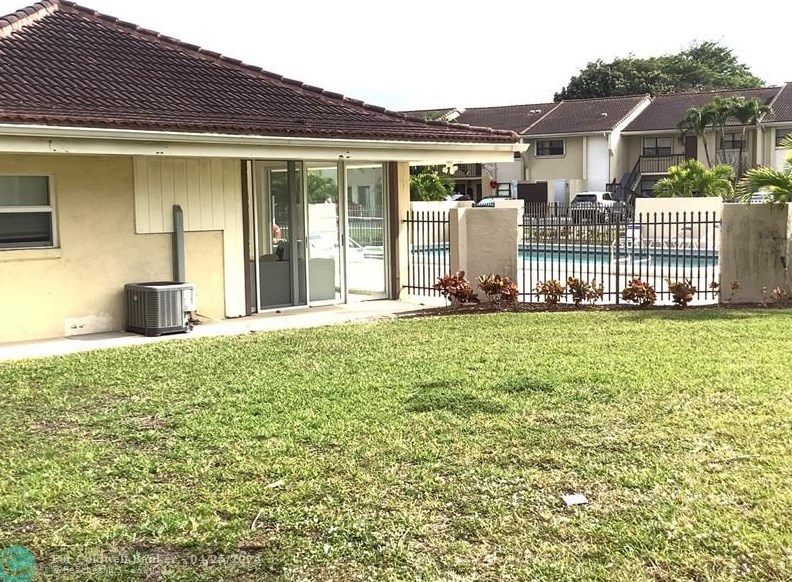 22435 61st Way, Boca Raton FL  33428-6106 exterior