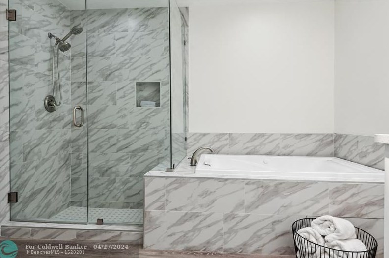 11061 Clover Leaf Cir, Boca Raton FL  33428-1606 exterior