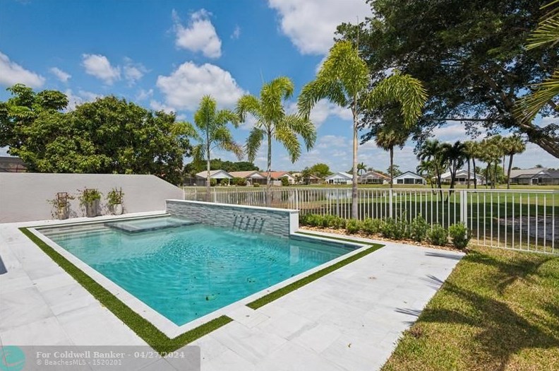 11061 Clover Leaf Cir, Boca Raton FL  33428-1606 exterior