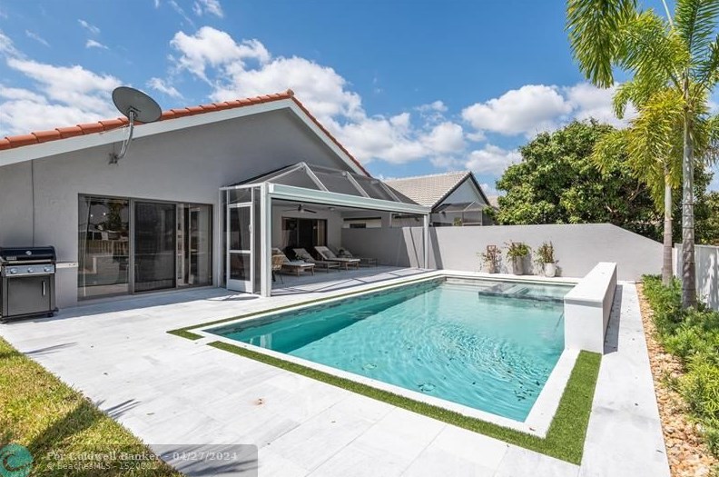 11061 Clover Leaf Cir, Boca Raton FL  33428-1606 exterior