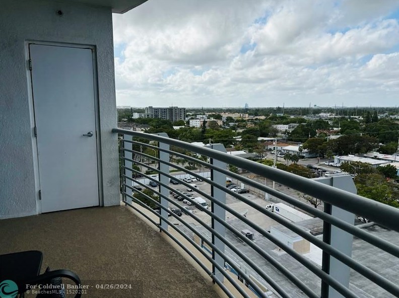 1830 Radius Dr, Hollywood FL  33020-7702 exterior