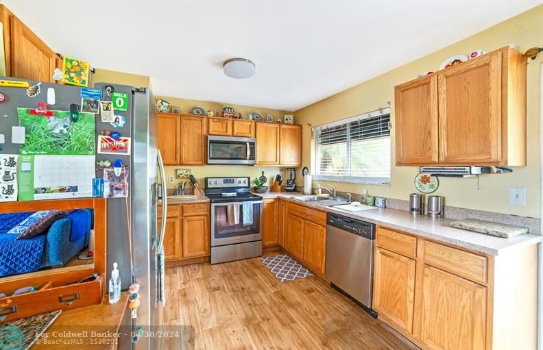 2065 7 Dr, Vero Beach FL  32962-7044 exterior