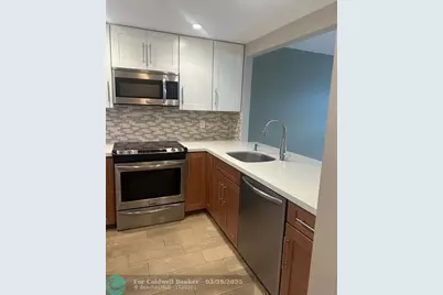 1160 N Federal Hwy, Unit #415, Fort Lauderdale, FL 33304 - Photo 7