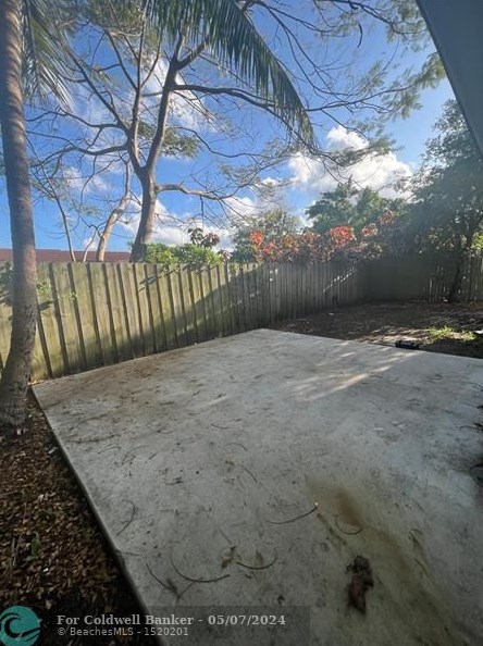 813 3rd St, Dania Beach FL  33004-3401 exterior