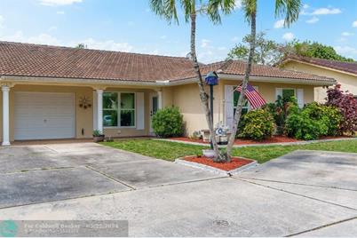 11515 NW 32nd Ct - Photo 1