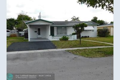 3471 NW 32nd Ct - Photo 1