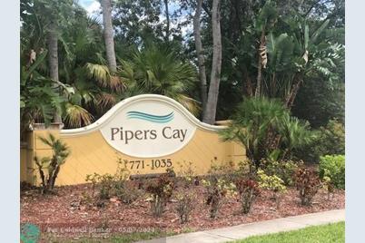 1018  Pipers Cay Dr, Unit #111 - Photo 1
