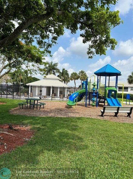 7760 Stone Harbour Dr, Lake Worth FL  33467-7975 exterior