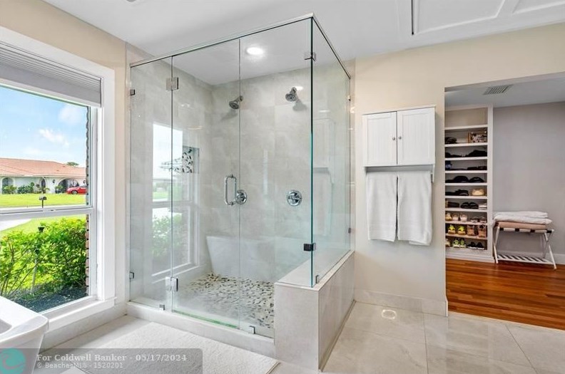 525 Muirfield Dr, Lake Worth FL  exterior