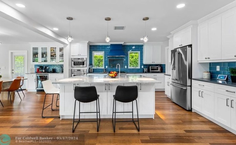 525 Muirfield Dr, Lake Worth FL  exterior