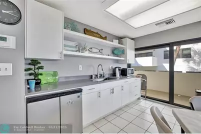 330 SE 20 Ave, Unit #307, Deerfield Beach, FL 33441 - Photo 45