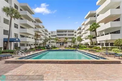 330 SE 20 Ave, Unit #307, Deerfield Beach, FL 33441 - Photo 3