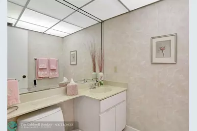 330 SE 20 Ave, Unit #307, Deerfield Beach, FL 33441 - Photo 19