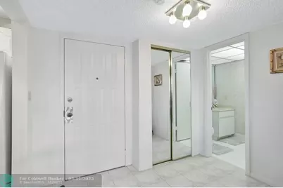 330 SE 20 Ave, Unit #307, Deerfield Beach, FL 33441 - Photo 9
