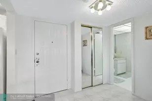 330 SE 20th Ave, Deerfield Beach, FL 33441 - Photo 9