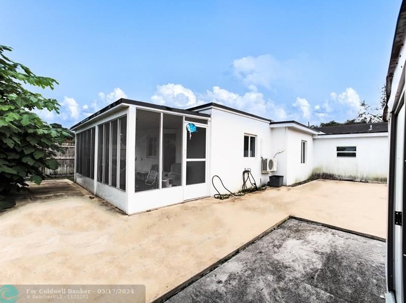 5809 Pierce St, Hollywood FL  33021-6246 exterior