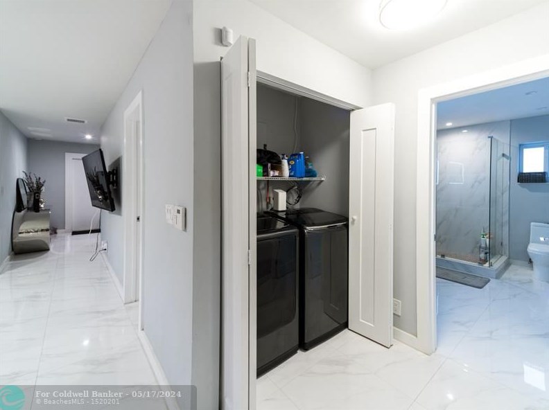 5809 Pierce St, Hollywood FL  33021-6246 exterior