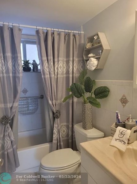 6801 Harding Ave, Miami FL 33141-3826 exterior