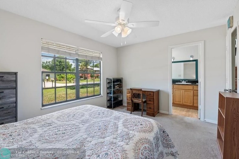 1520 18th Ave, Vero Beach FL  32962-6205 exterior