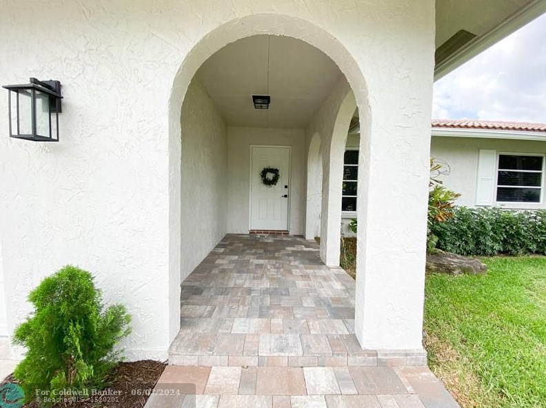 2600 32 St, Boca Raton FL 33431-5444 exterior