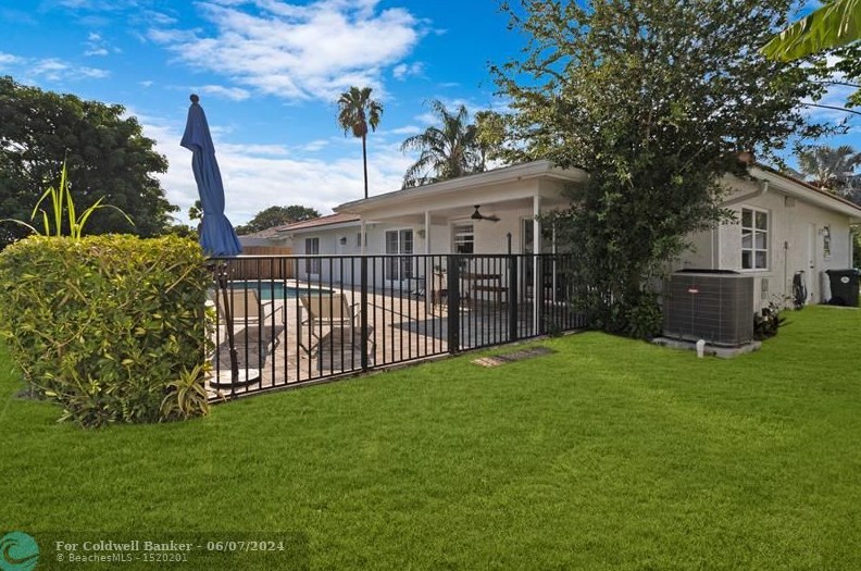 2600 32 St, Boca Raton FL 33431-5444 exterior