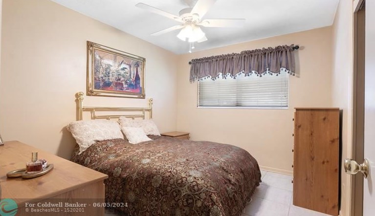 8480 17 Ct, Hollywood FL exterior