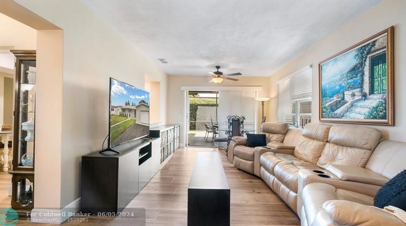 8480 17 Ct, Hollywood FL exterior