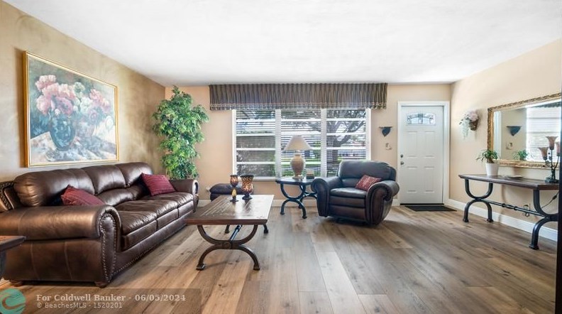 8480 17 Ct, Hollywood FL exterior