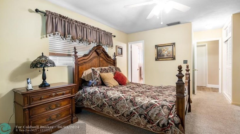 8480 17 Ct, Hollywood FL exterior